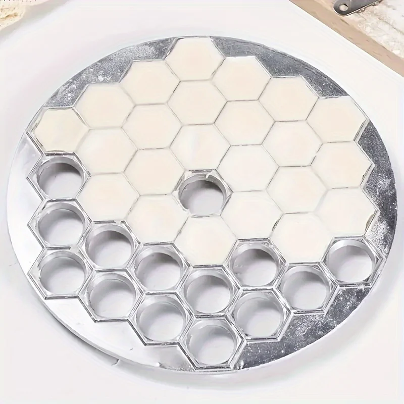 アルミ製餃子メーカー |   37穴ラビオリプレス、自家製パ - Kitchen Gadgets Pasta のレビューと価格